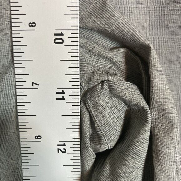 Travis Mathew Mens Golf Shorts Size 34 Gray Lightweight Stretch 11" Inseam - Picture 3 of 5